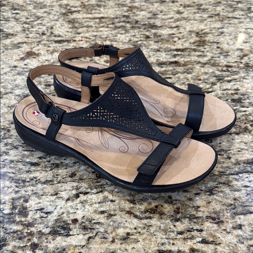 EUC Revere black sandals size 39